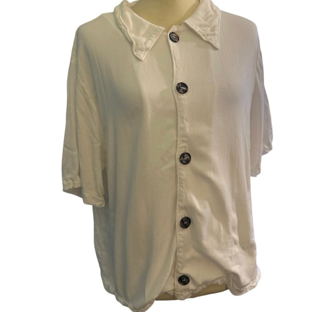 CP Shades San Francisco White 100% Rayon Button Front Blouse Shirt Size Medium